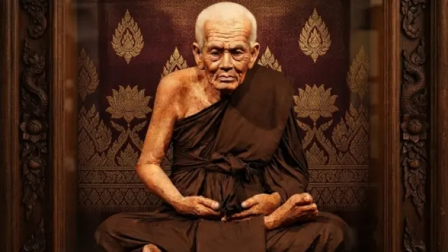 Luang Phor Thuad of Wat Chang Hai: Biography, Miracles, Sacred Amulets, and Enduring Legacy